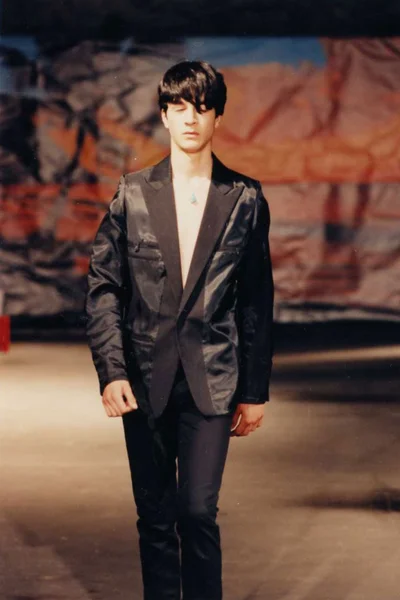 Look 12